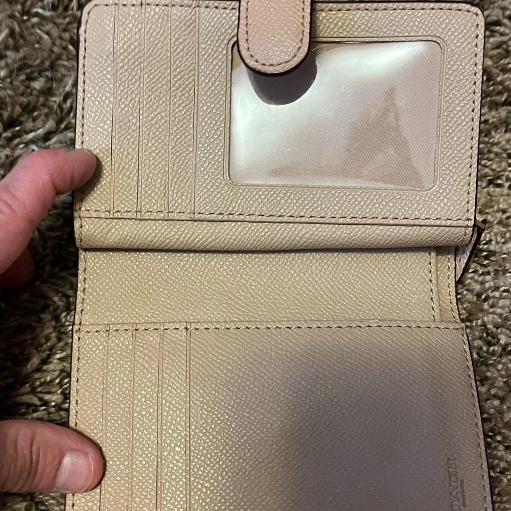 Coach Blush Leather Wallet - Picture 3 of 4